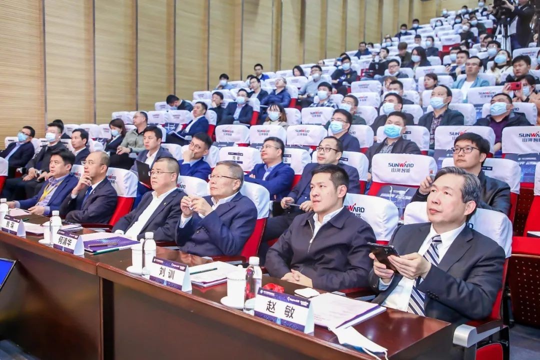 信息手艺与制造业怎样深度融合生长？？？？行业大咖云集LETOU乐投现场论道