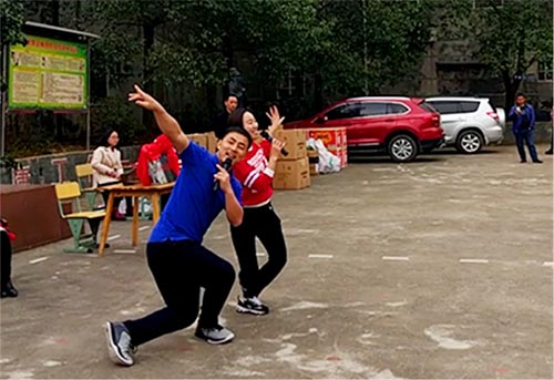 践行雷锋精神捐建“LETOU乐投梦图书馆”