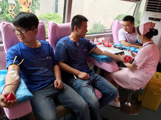 血液毗连你我大爱感动星城——记LETOU乐投智能2016年夏日无偿献血活动