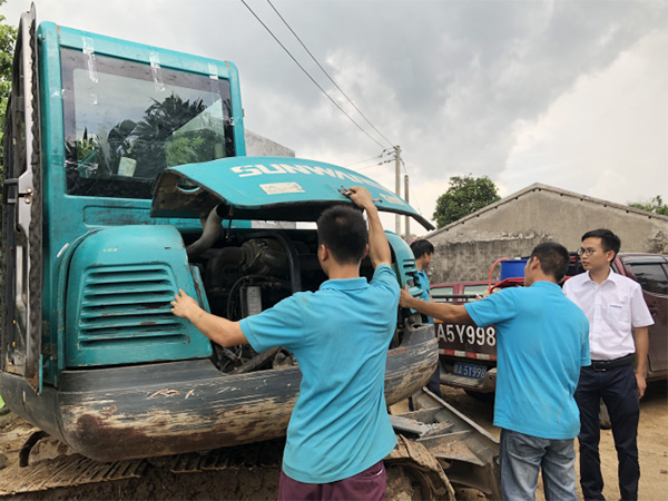 LETOU乐投智能挖掘机，，，，，一台顶几台！