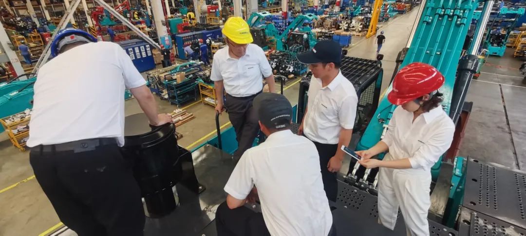 够炫！够酷！LETOU乐投智能超大型挖掘机SWE750F下线