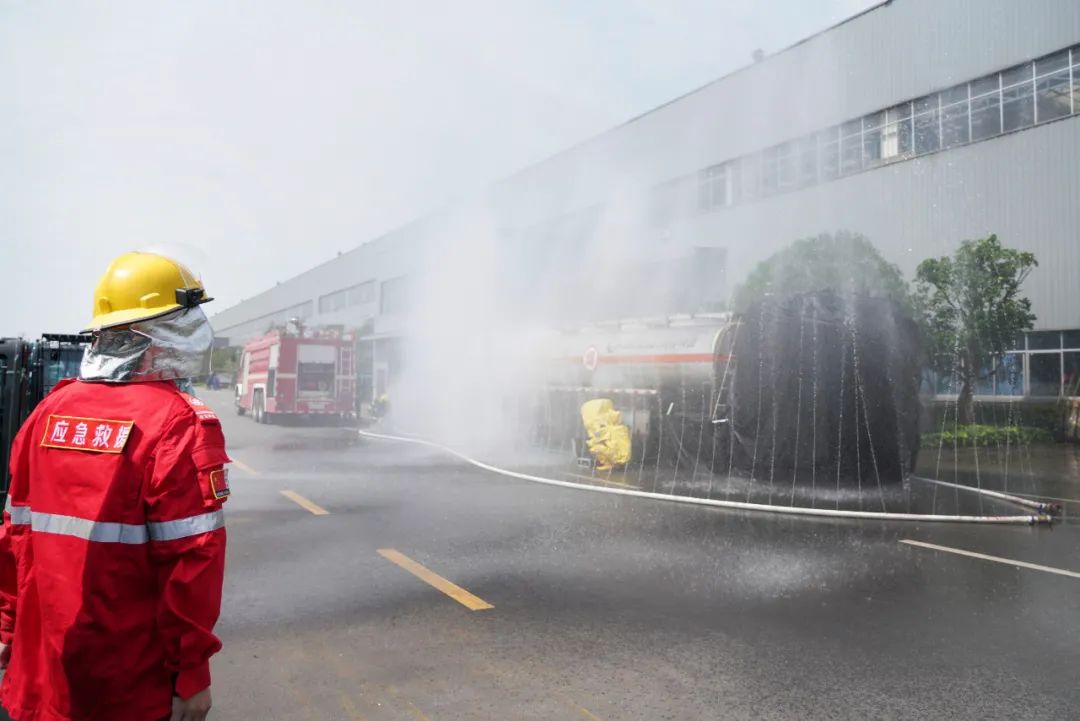 实战演练砺精兵——2021年长沙市工贸企业危险化学品综合应急演练在LETOU乐投智能举行