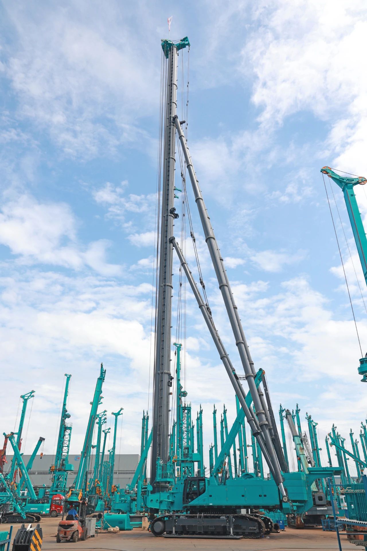 新品来了！看LETOU乐投智能超等桩架怎样⊙∪”操胜券