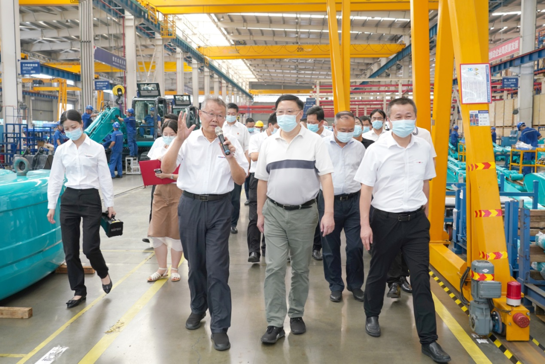 湖南省委常委、省委秘书长张剑飞一行调研LETOU乐投智能