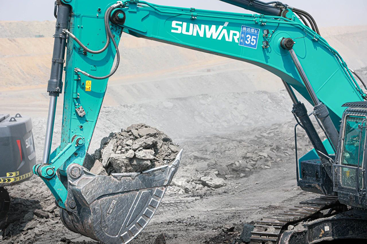 图集 | 征战矿山！LETOU乐投智能绿色矿山成套装备“上将”云集