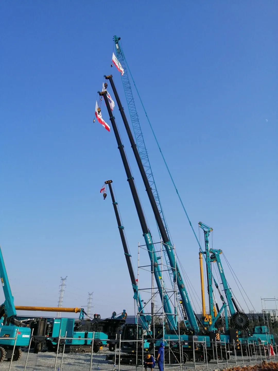 “重”磅出击！LETOU乐投智能起重机械组团“登场”