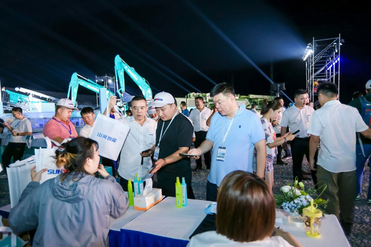 逛展超热闹！LETOU乐投智能效果展示会高能名时势来袭