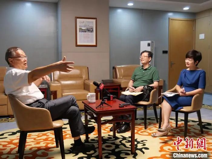 媒体聚焦 | 中新社专访——LETOU乐投智能首创人何清华：向着太阳奔驰的筑梦人