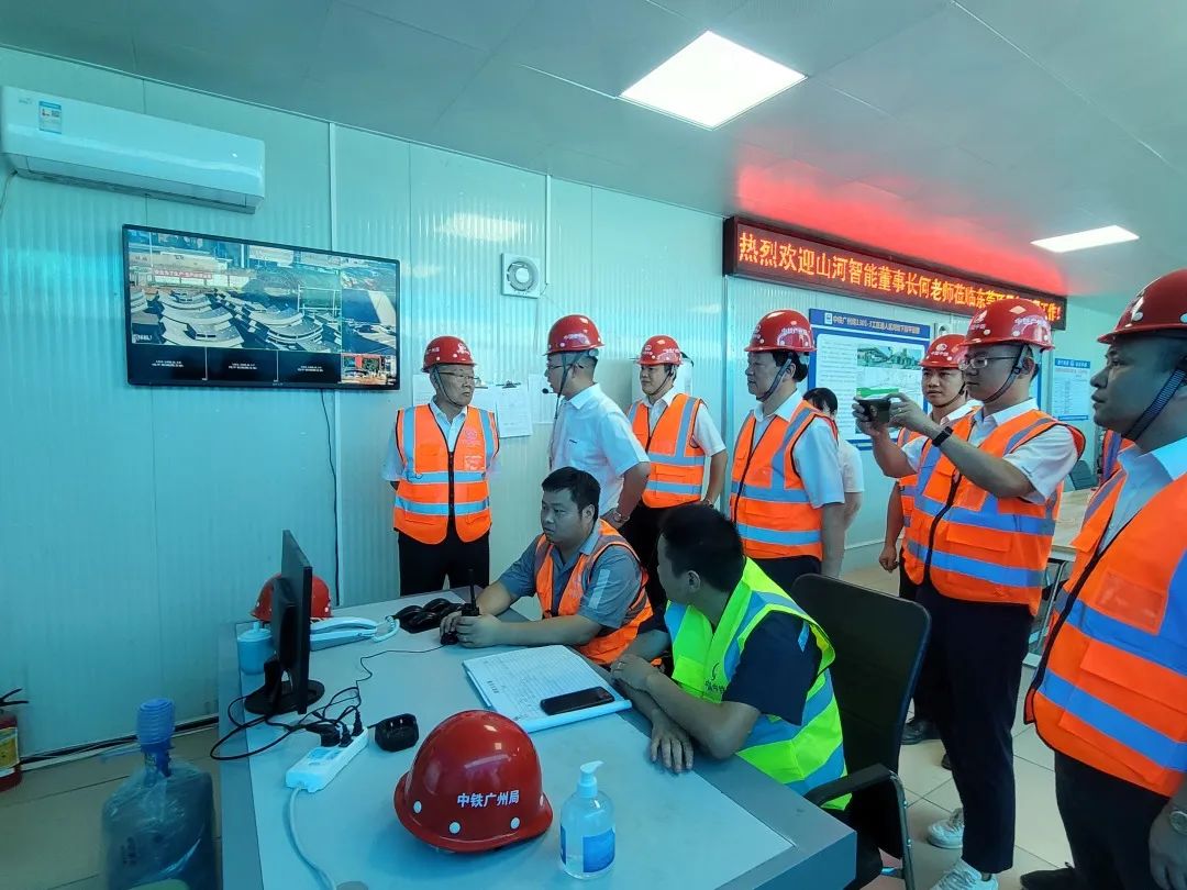 何清华调研中铁LETOU乐投东莞项目：施展“装备+工法+施工”优势，，，一直做大做强