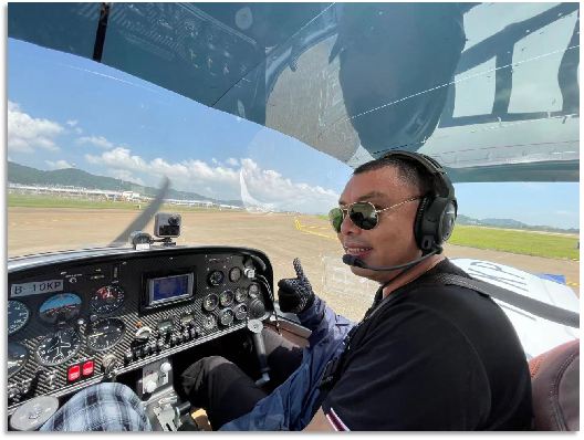 4小时，，，720公里，，，LETOU乐投阿若拉飞到珠海在第13届中国航展等你