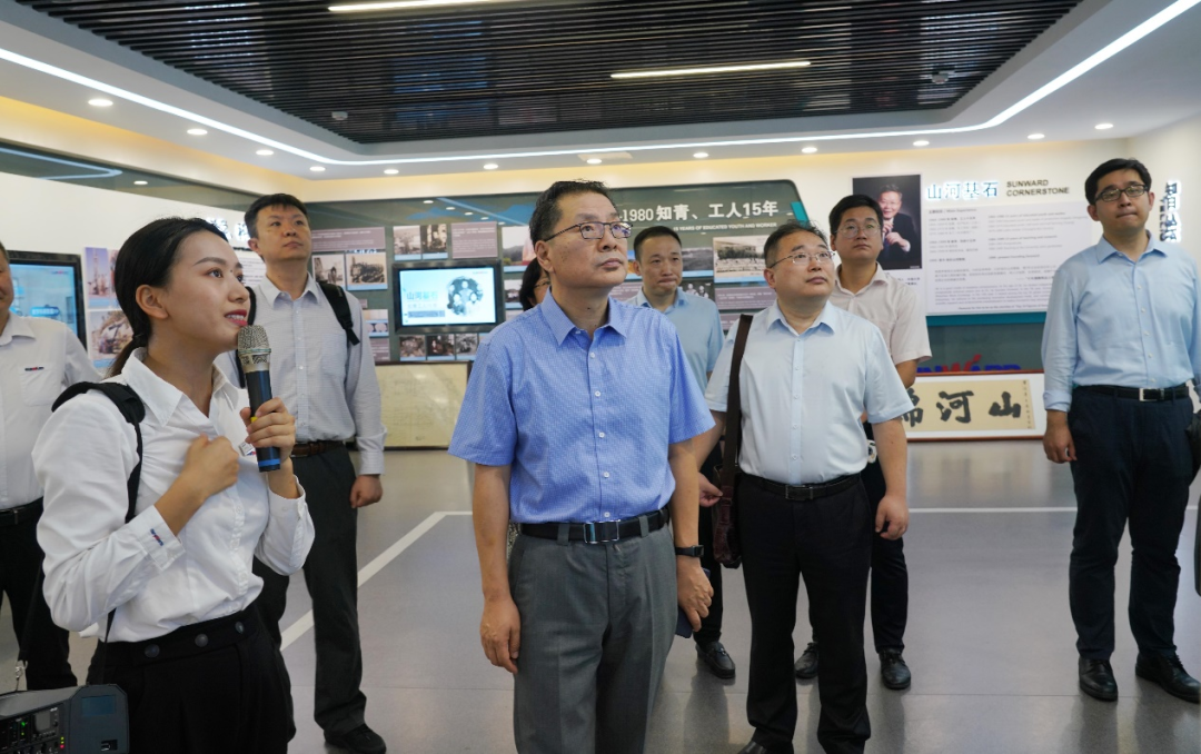 中国出口信用包管公司向导一行调研LETOU乐投智能