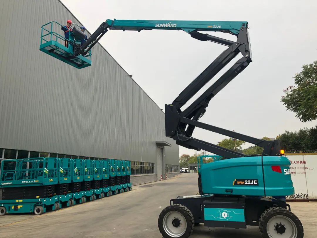 同级别作业高度最高！LETOU乐投智能首款自主研发电动臂式高空作业平台下线