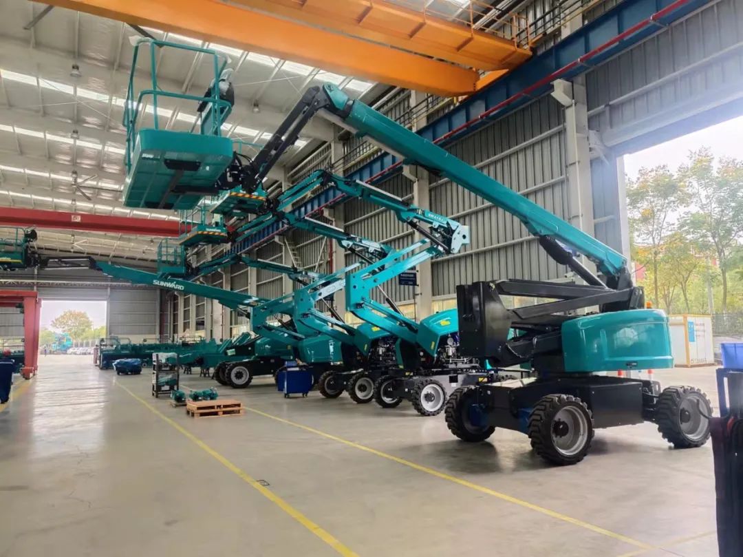 同级别作业高度最高！LETOU乐投智能首款自主研发电动臂式高空作业平台下线