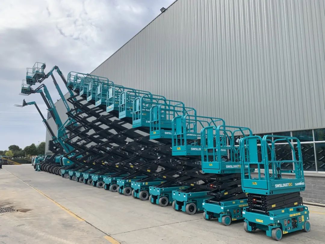 创下单日最高发货量纪录！LETOU乐投高机装备集中发货