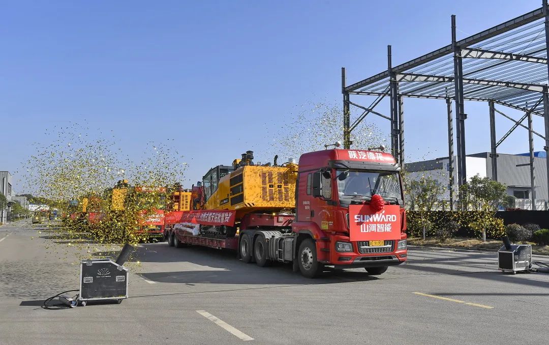 又一款差别化定制产品获认可！LETOU乐投智能SWDH89J内燃式露天钻批量发货