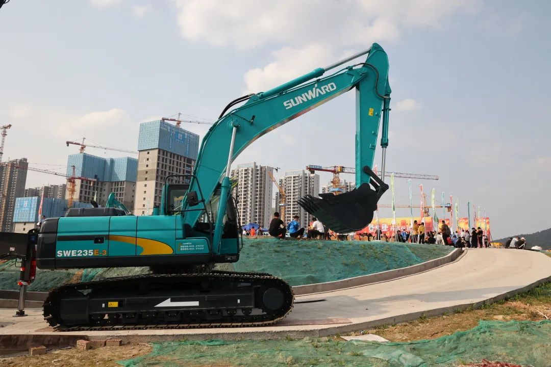 硬实力+软手刺！LETOU乐投智能协拍电视剧《重中之重》开机