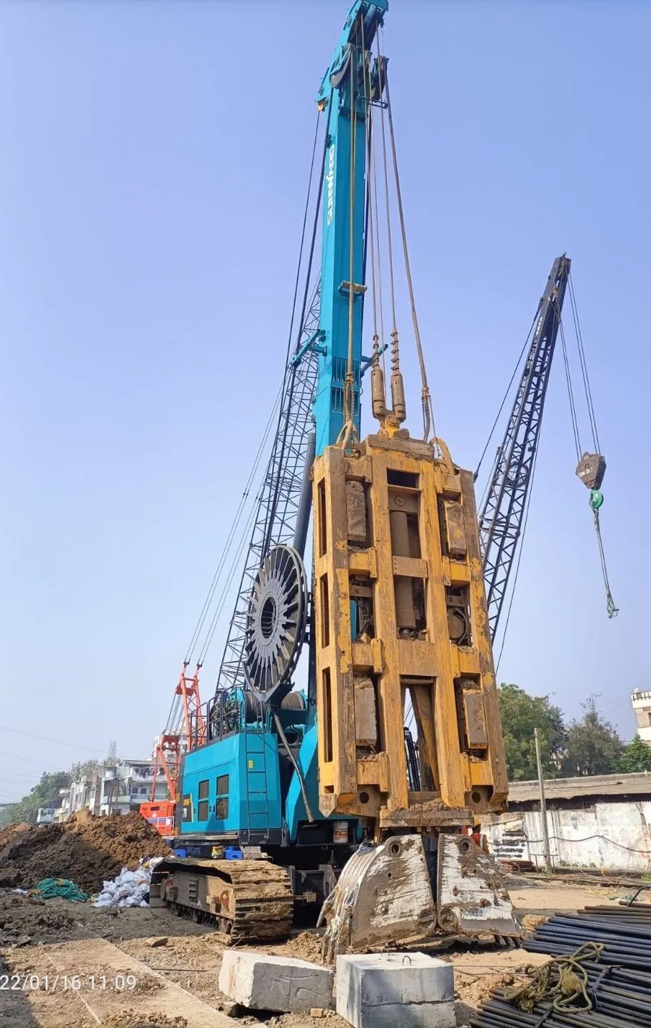 谢谢信！LETOU乐投智能SWHG70液压抓斗助力外洋基础施工获肯定