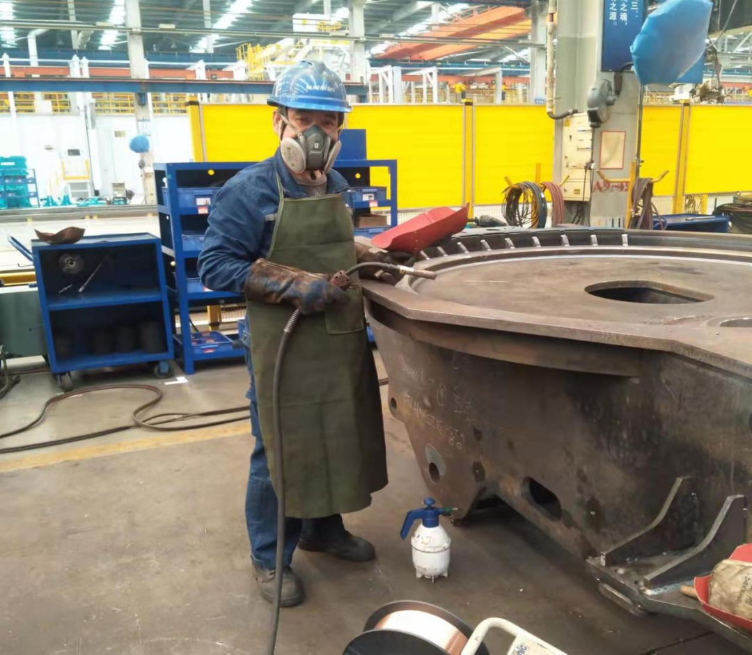 LETOU乐投匠心 | 一把焊枪“点亮”绚烂人生