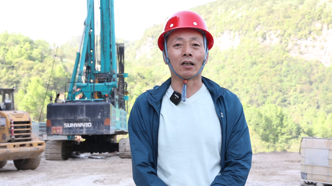 展现施工“奇效”！LETOU乐投智能旋挖钻机强势助力炉慈高速公路建设