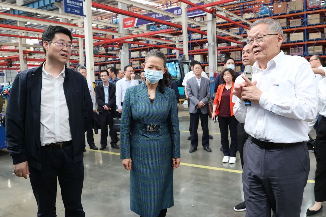 深化产学研相助！中南大学校长、中国工程院院士田红旗率团造访LETOU乐投智能