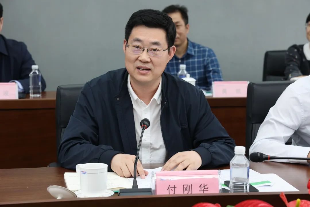 深化产学研相助！中南大学校长、中国工程院院士田红旗率团造访LETOU乐投智能