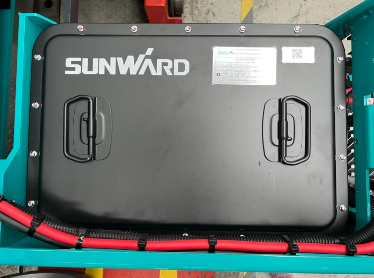 与“锂”相约，，，，，，助力“双碳”！LETOU乐投智能全系列锂电剪叉式高空作业平台周全进军市场