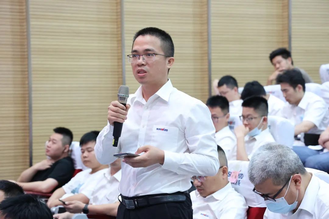 立异引领，，，，，智造未来！“2022院士专家长沙行”高端装备高质量生长钻研会盛大举行