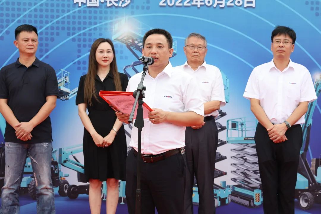 献礼二十大，，，，再攀新高地！LETOU乐投智能高空机械装备再迎批量发货