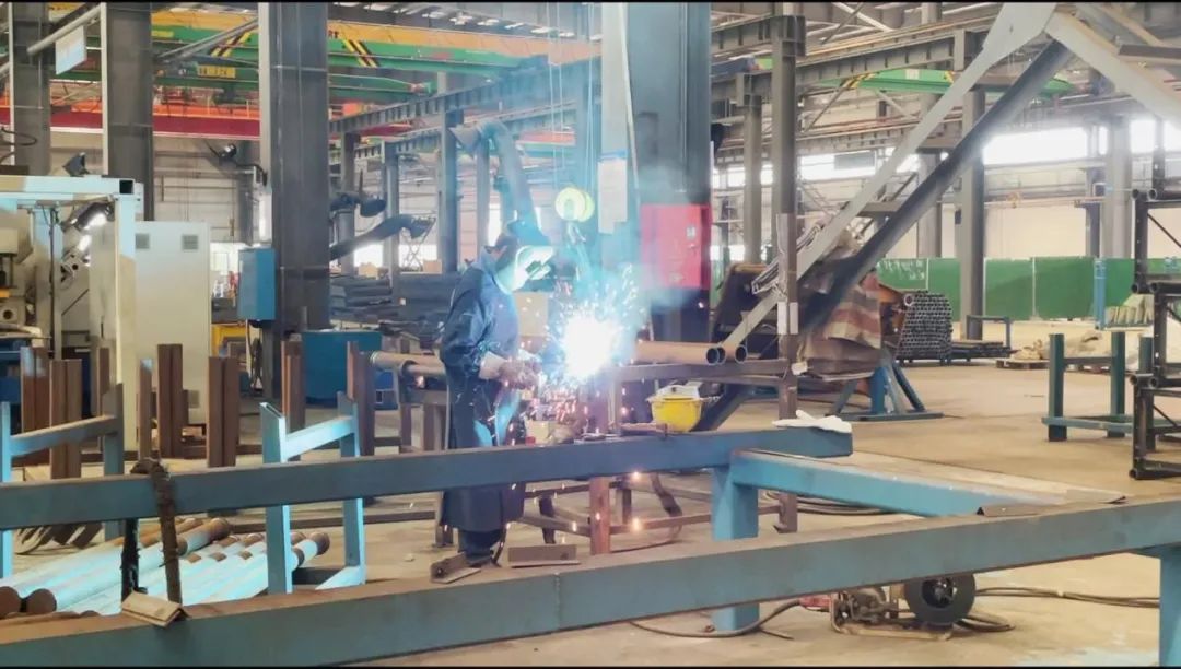 图集 | 战高温，，，，，迎“烤”验！LETOU乐投人在行动