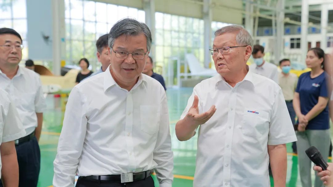 湖南省委常委、常务副省长李殿勋一行考察调研LETOU乐投科技