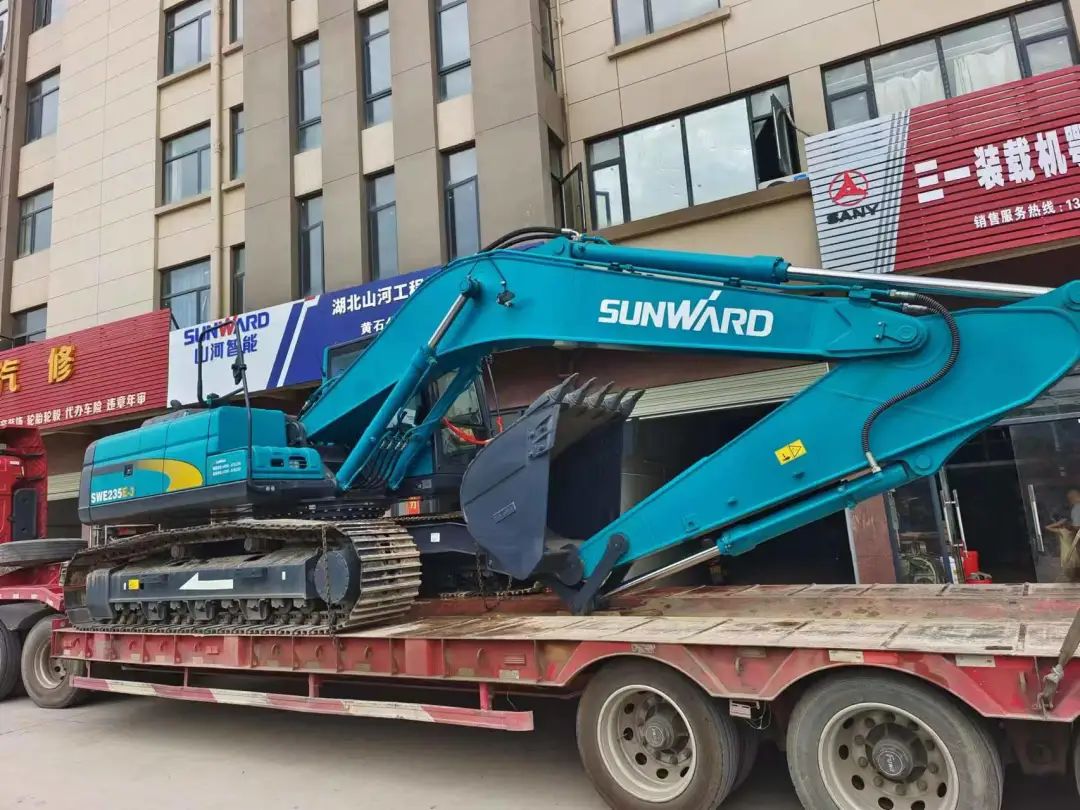 全款拿下！LETOU乐投智能挖掘机奔赴工地一线