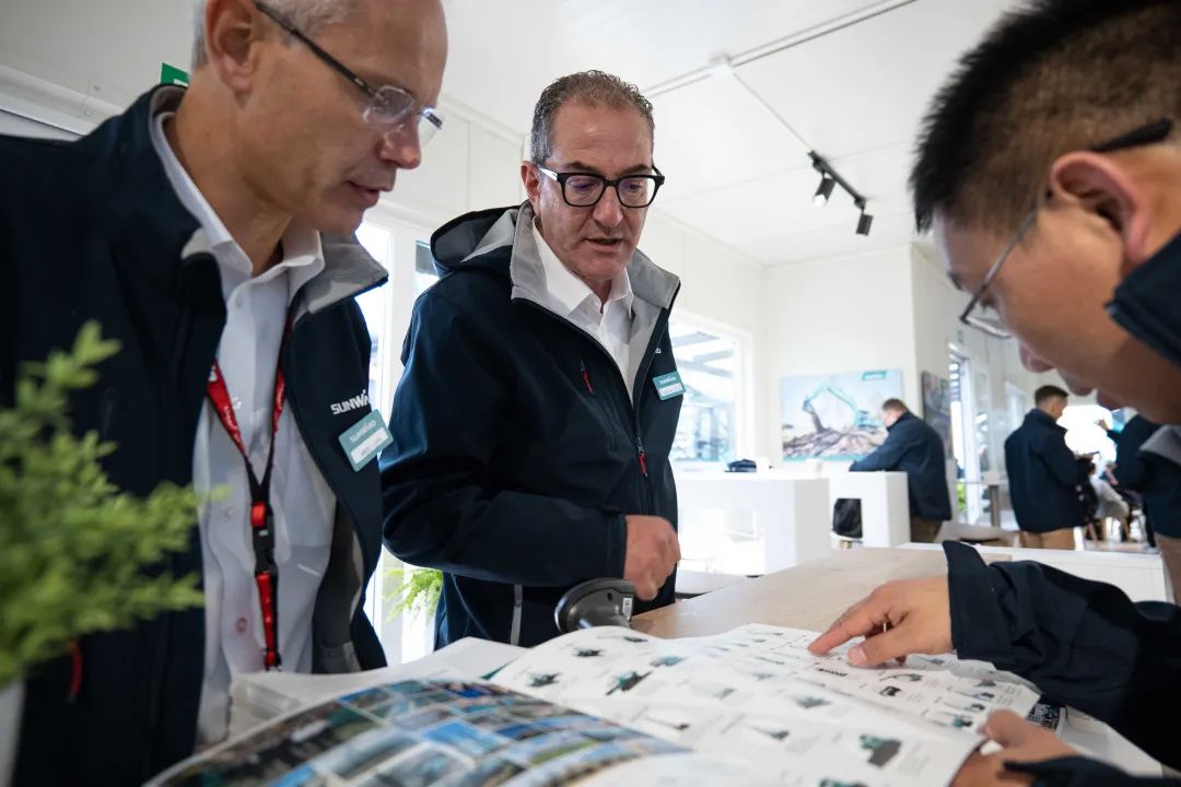 Bauma 2022 | 一连加码欧洲高端市场，，，，，，“LETOU乐投绿”闪灼德国慕尼黑