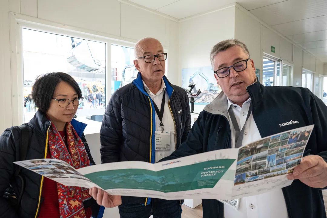Bauma 2022 | 一组火热现场图带您重温LETOU乐投智能德国宝马展之旅