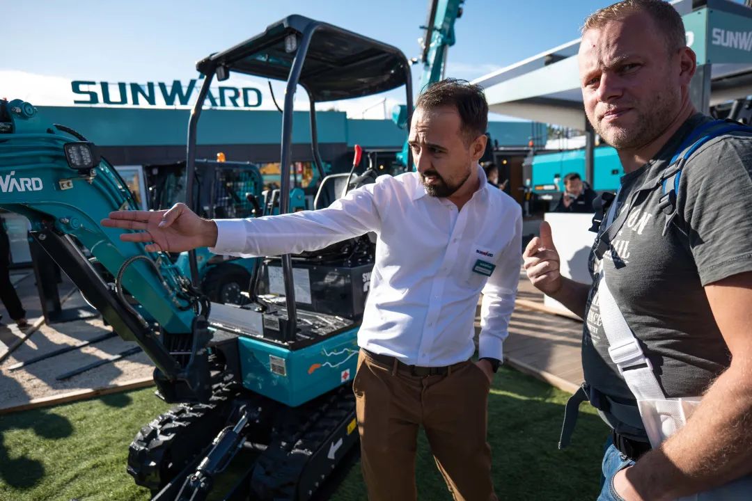 Bauma 2022 | 一组火热现场图带您重温LETOU乐投智能德国宝马展之旅