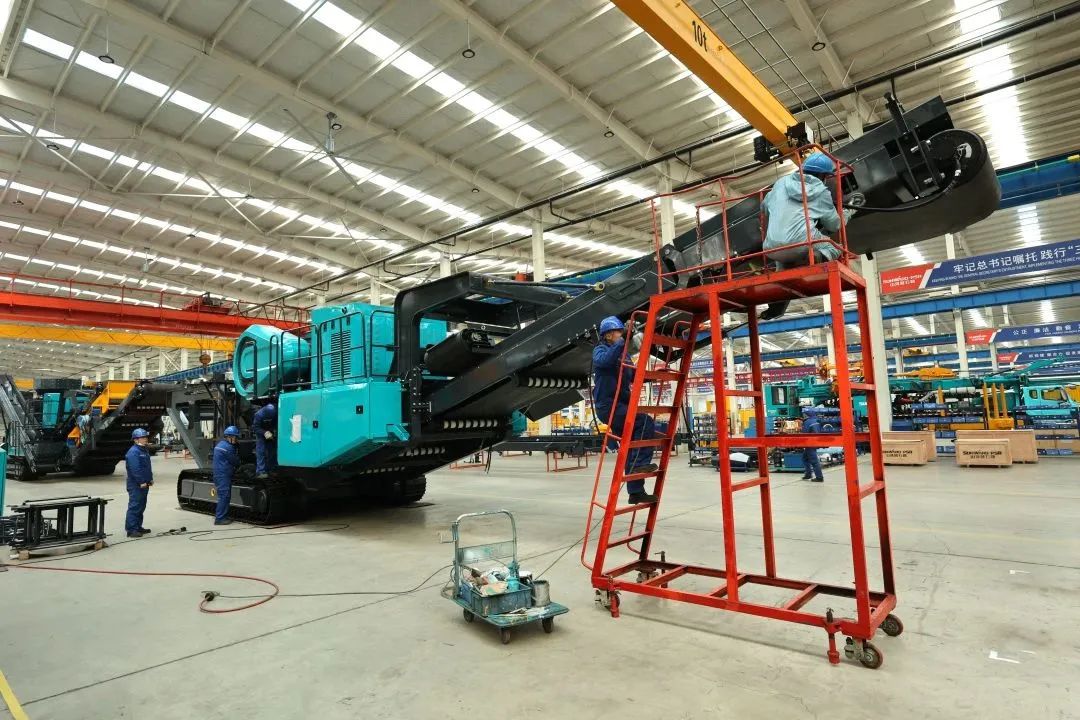 莫道君行早，，，，，更有早行人！LETOU乐投智能癸卯兔年开工大吉