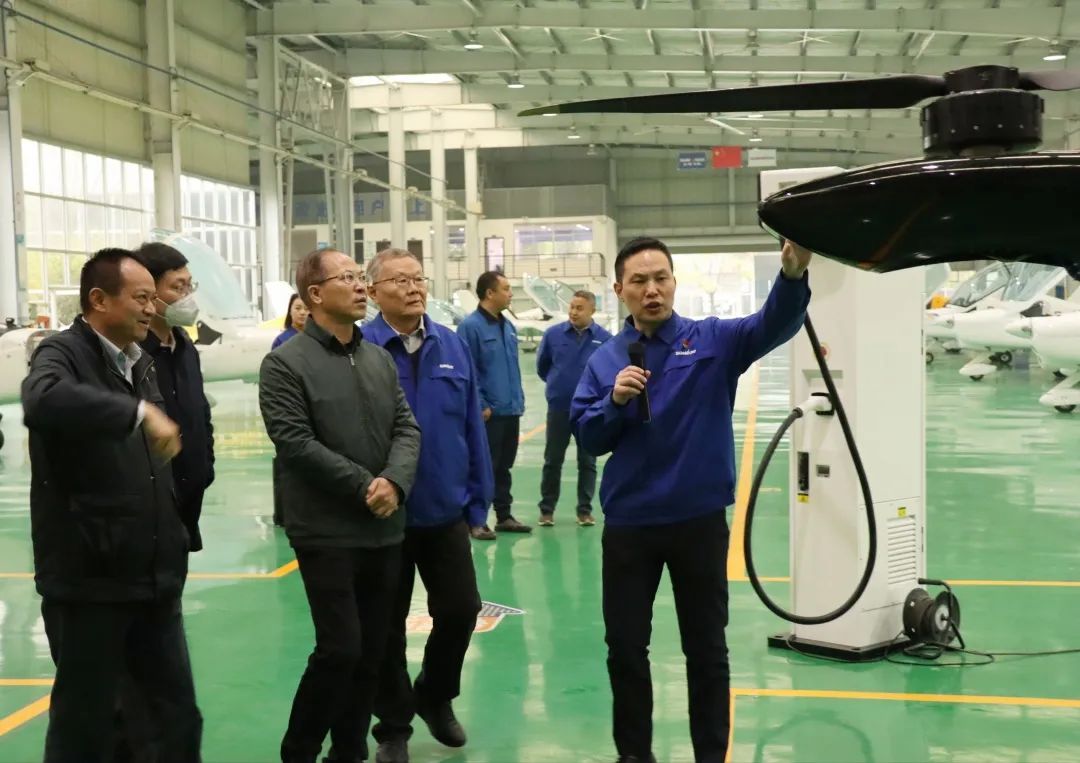 广州市国资委主任陈德俊考察LETOU乐投智能航空工业基地