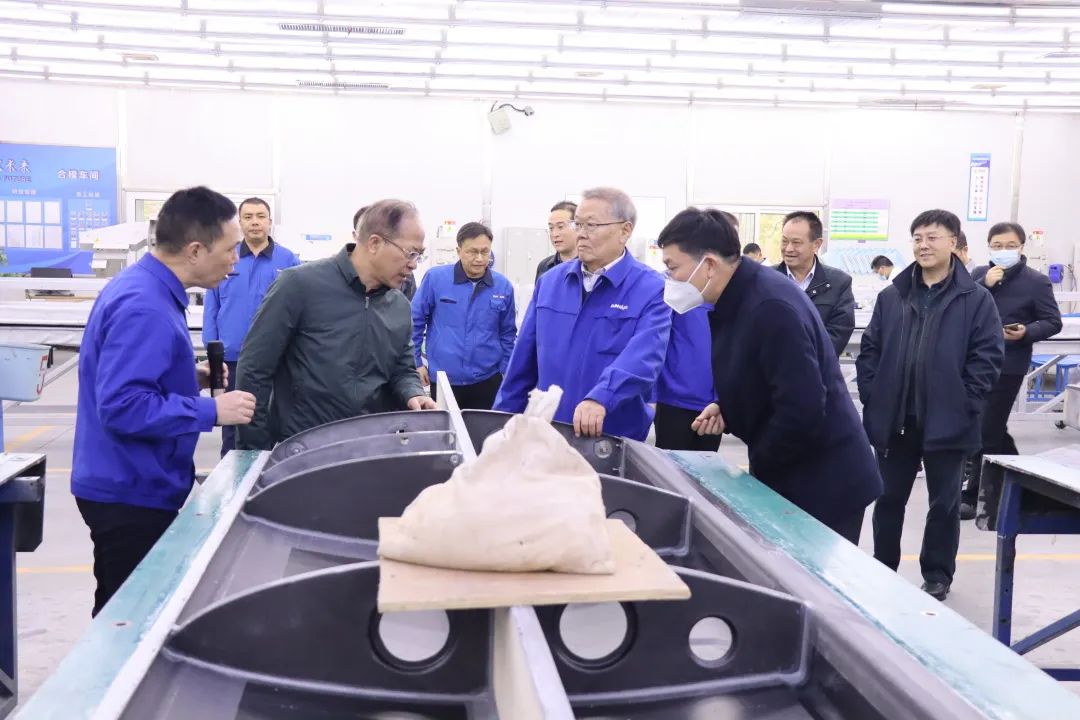 广州市国资委主任陈德俊考察LETOU乐投智能航空工业基地