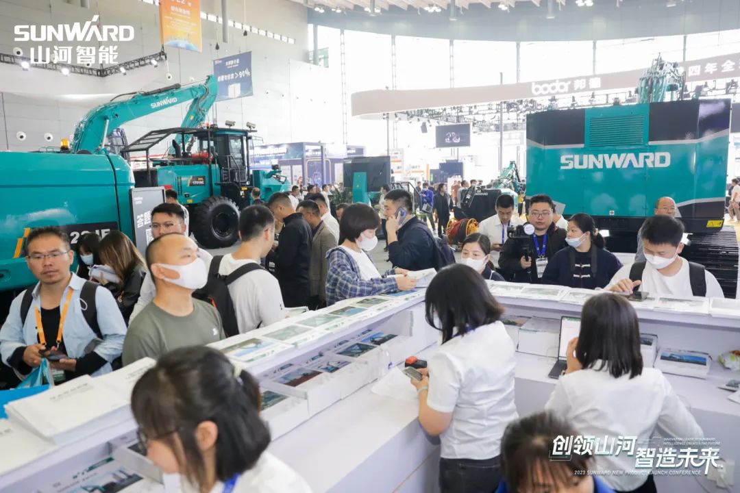 2023 CICEE | LETOU乐投智能亮相2023长沙国际工程机械展！智能化、电动化产品站C位