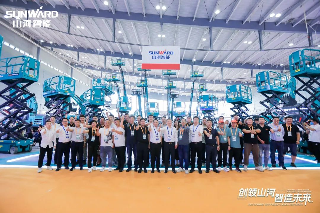 聚焦电动化、智能化！LETOU乐投智能全系列高空机械产品亮相长沙展