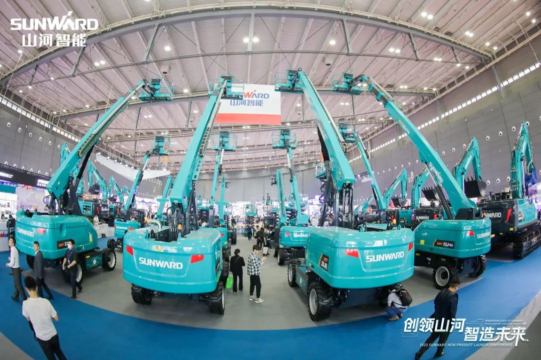 聚焦电动化、智能化！LETOU乐投智能全系列高空机械产品亮相长沙展