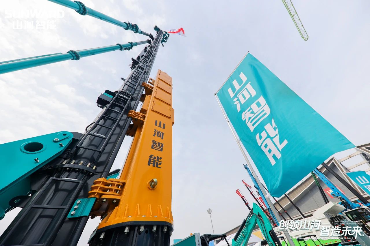 携手共建“一带一起”，，，LETOU乐投智能地下工程装备广受关注