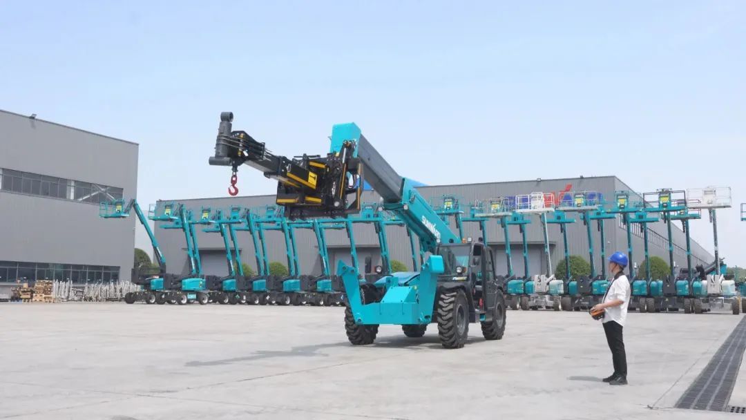 独家定制！LETOU乐投智能油缸替换机械人顺遂下线