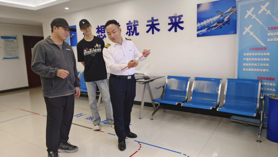 湖南LETOU乐投通航获CCAR-141部民用航空器驾驶员学校运行及格证