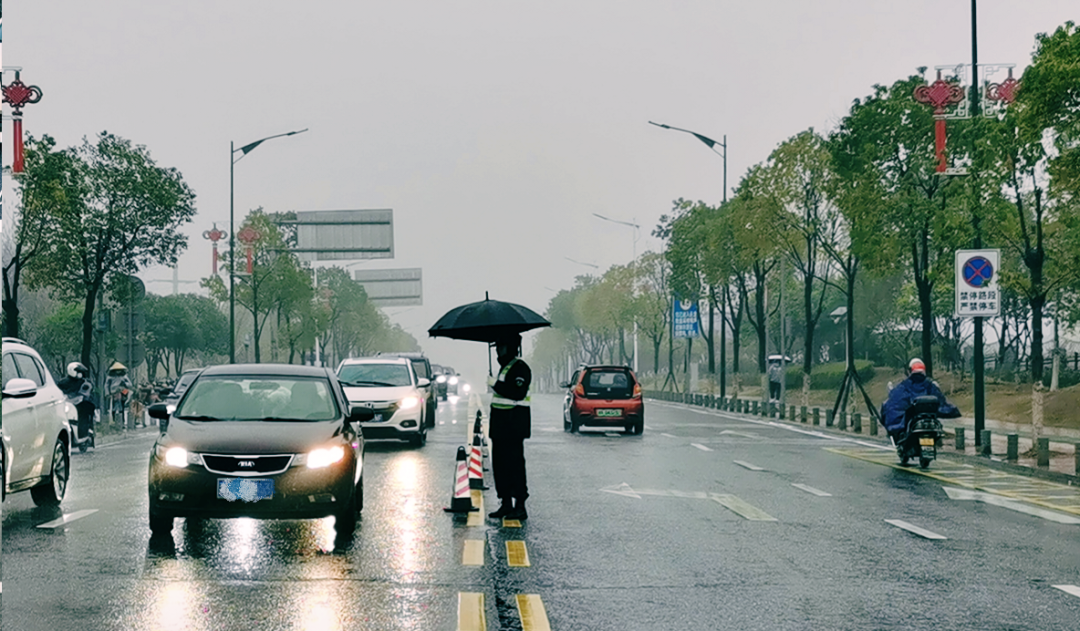 劳动庆幸，，，，，创立伟大！纪录那些通俗且伟大的劳动瞬间
