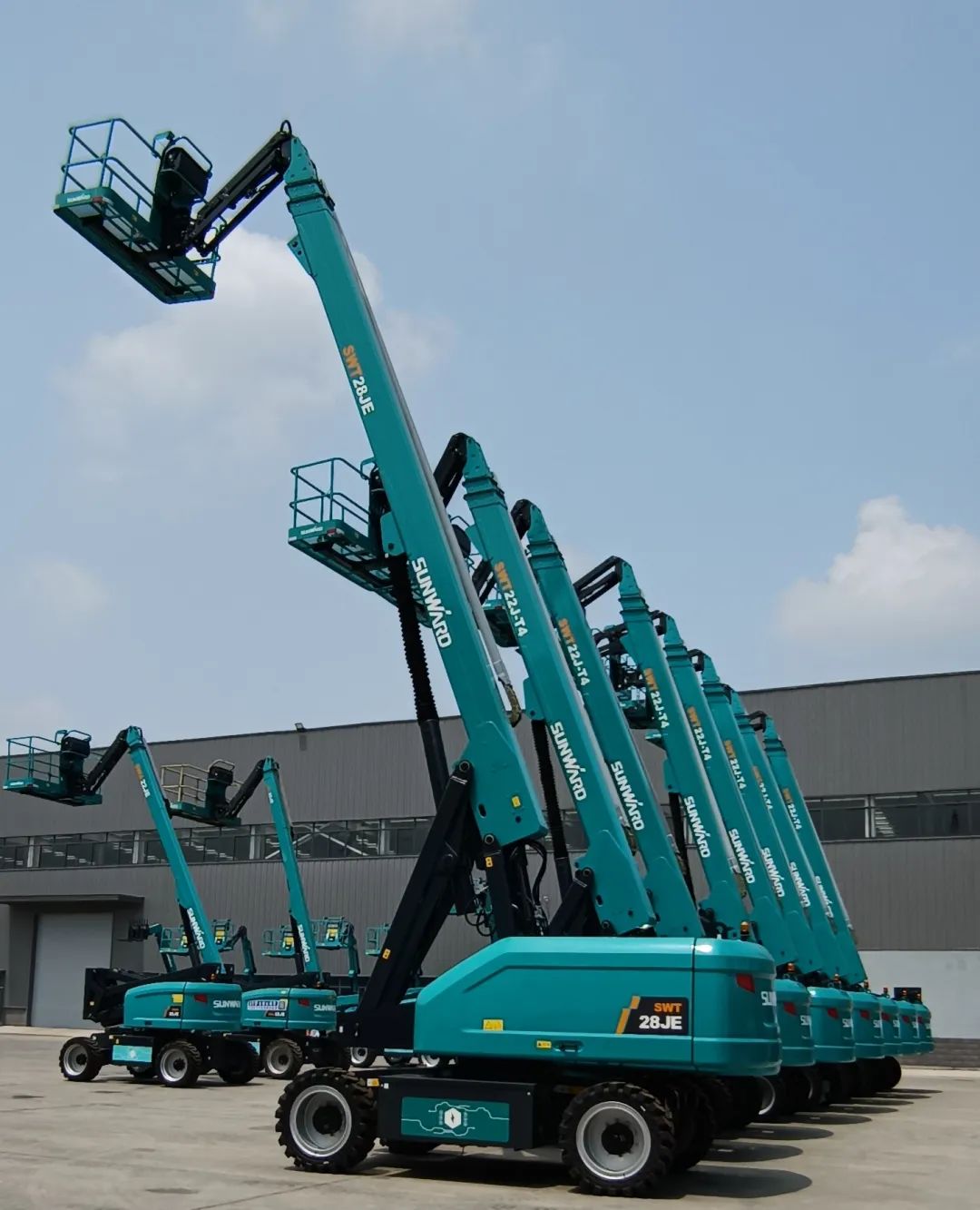 新能源家族再添“新丁”！LETOU乐投智能三款电动臂式高空作业平台齐下线