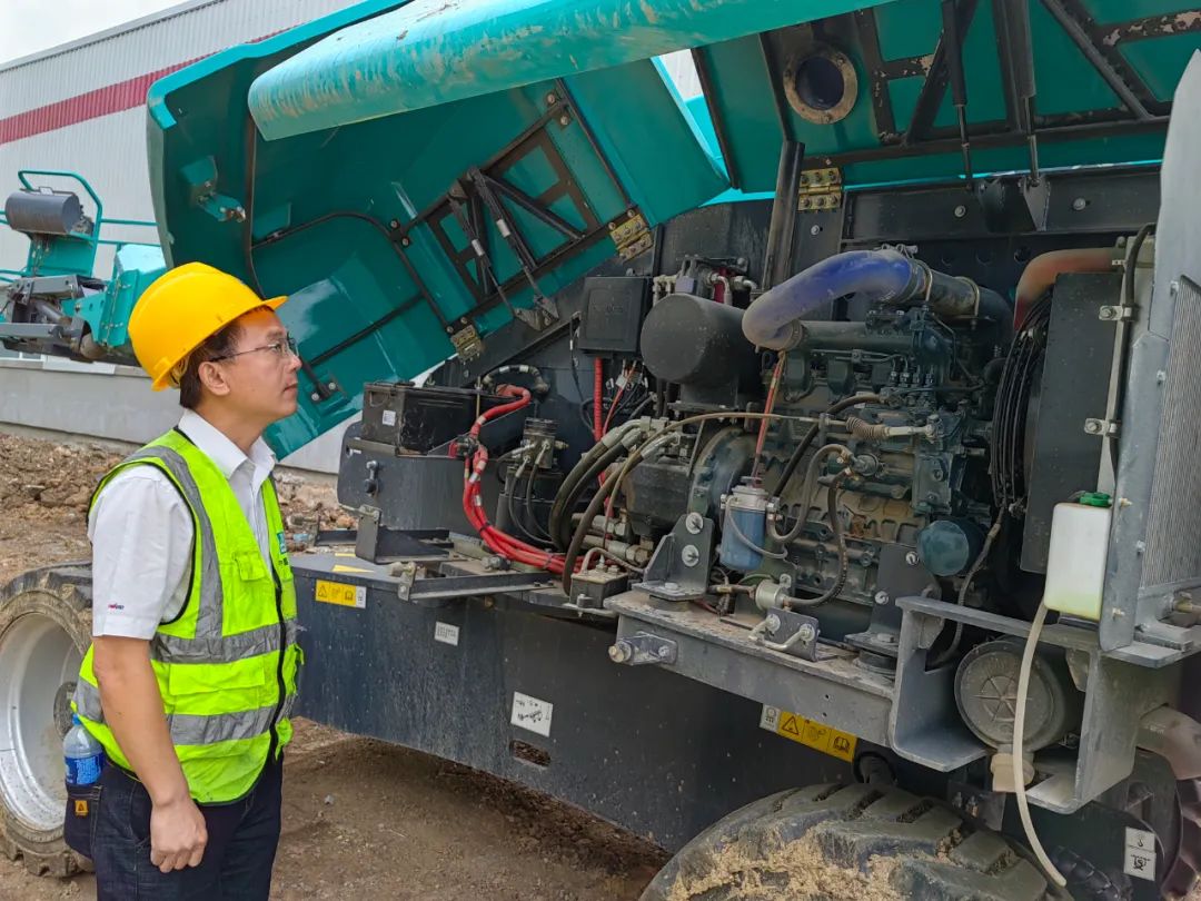 谛听客户心声！LETOU乐投智能高空机械“效劳万里行”走进东北