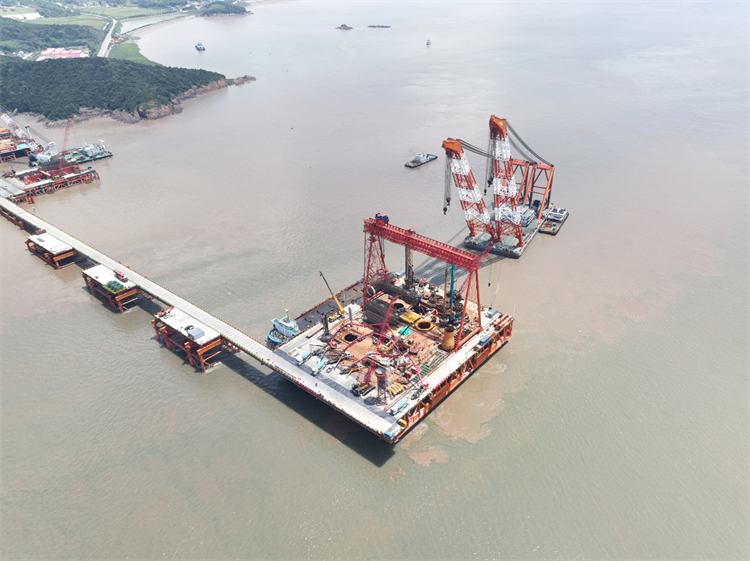 喜报！LETOU乐投智能完成“全球最大”6.3米直径旋挖桩成孔成桩