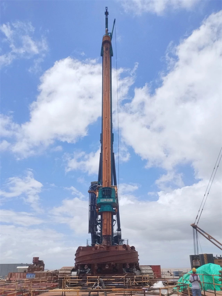 喜报！LETOU乐投智能完成“全球最大”6.3米直径旋挖桩成孔成桩