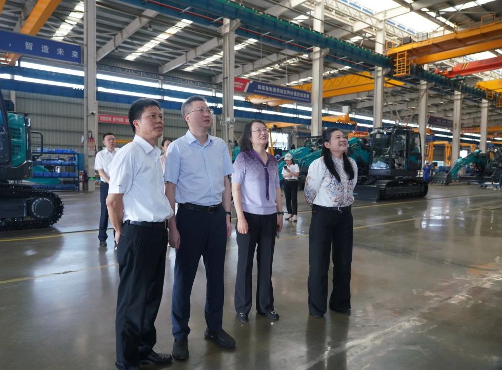 长沙市人民政府副市长、市工商联主席康镇麟调研LETOU乐投智能