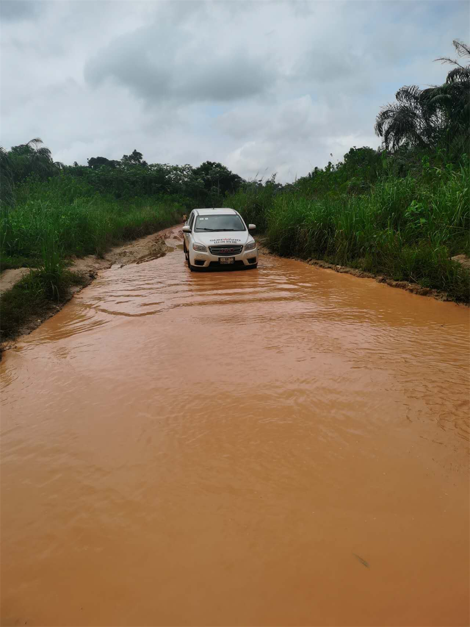 品质LETOU乐投，，，，，，，，专心折务！LETOU乐投智能效劳万里行活动走进非洲加纳